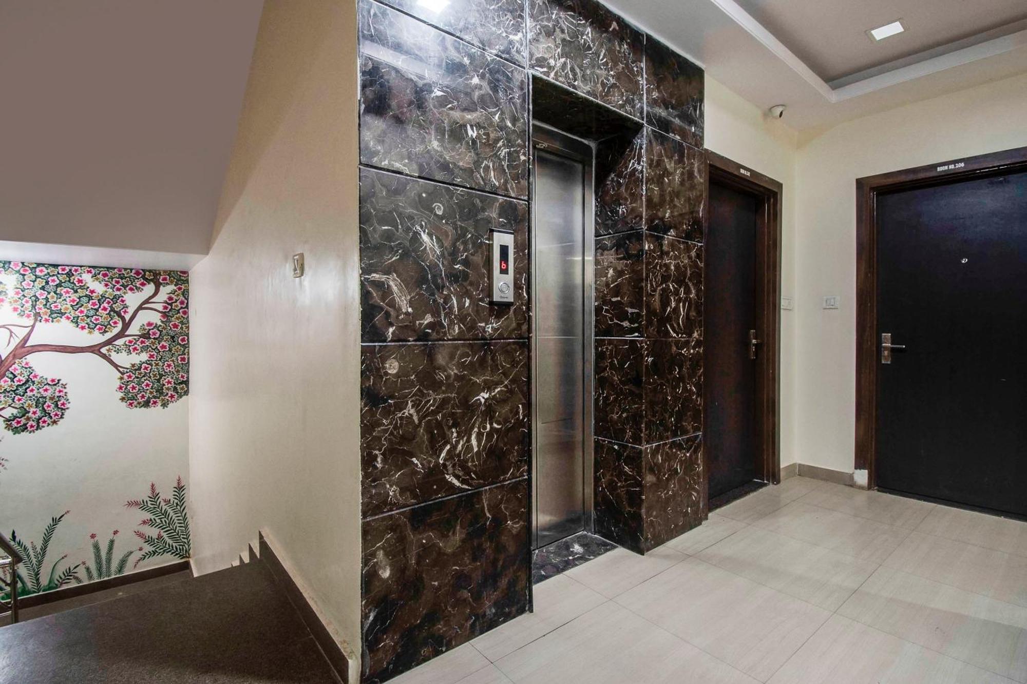 Hotel Capital O Pink Peral Dźajpur Zewnętrze zdjęcie